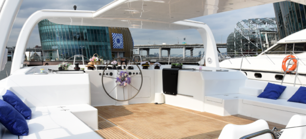[2025.04.17 8PM] Private Yacht & Wine Tour on the Han River - Image 2